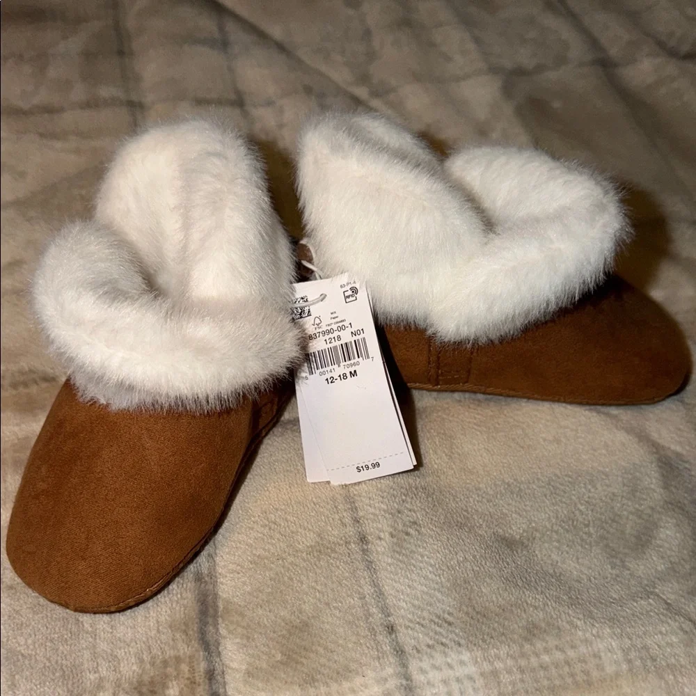 Old Navy Brown Baby Walker Shoes with White Fur
